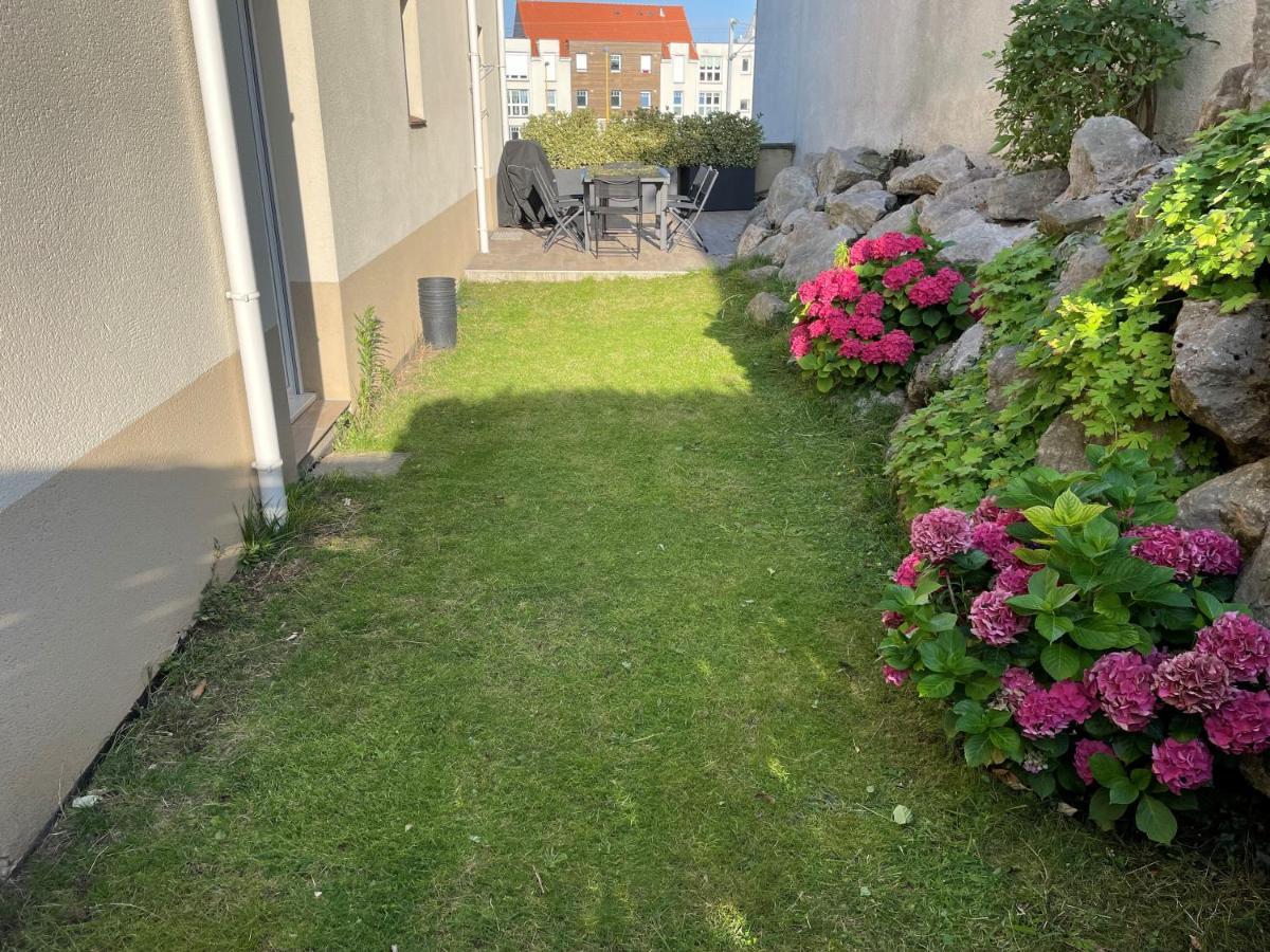 Villa Louise - Appartement Spacieux Proche Digue Avec Jardin Wimereux Exterior foto